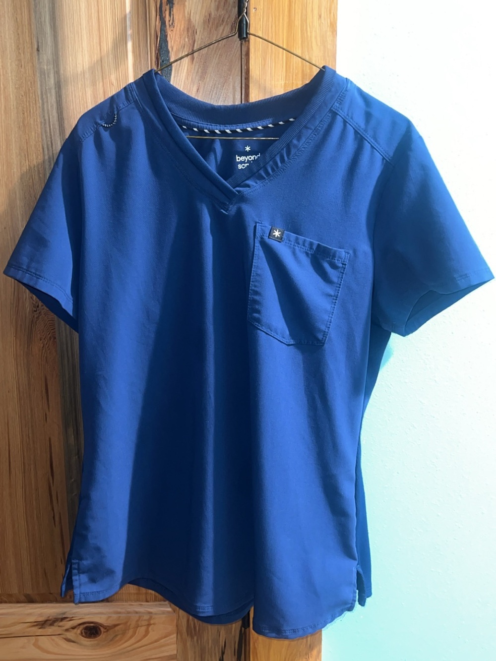 beyond SCRUBS Women's V-Neck Pocket Tee in navy